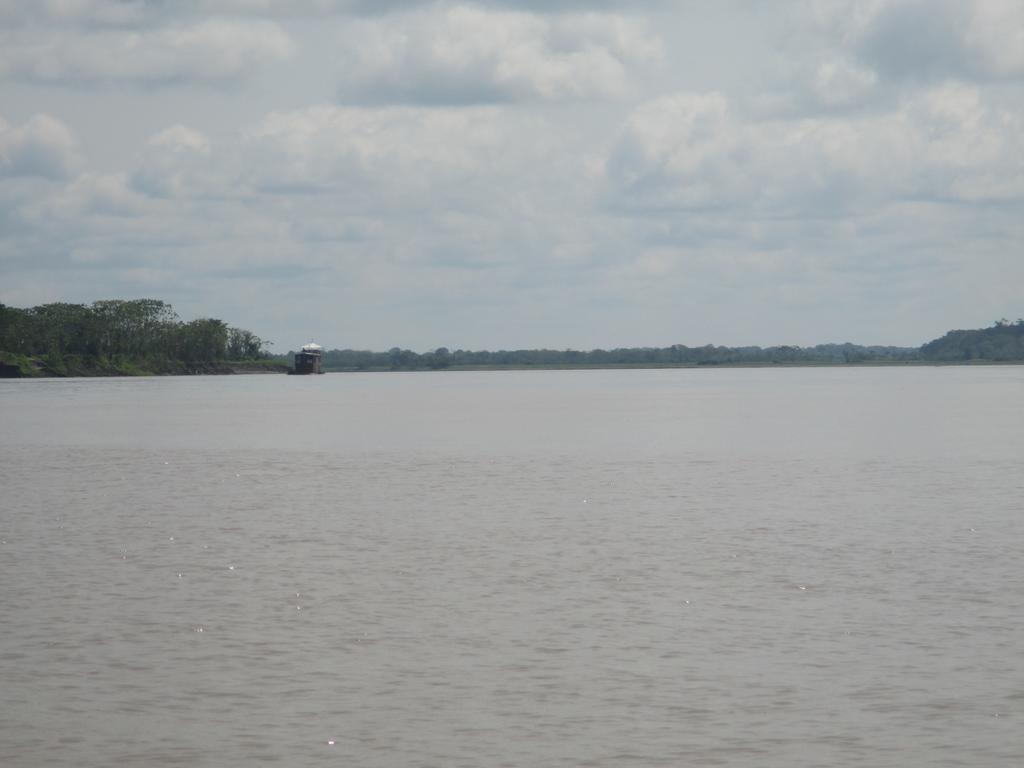 Amazon Queen Lodge Масан Экстерьер фото