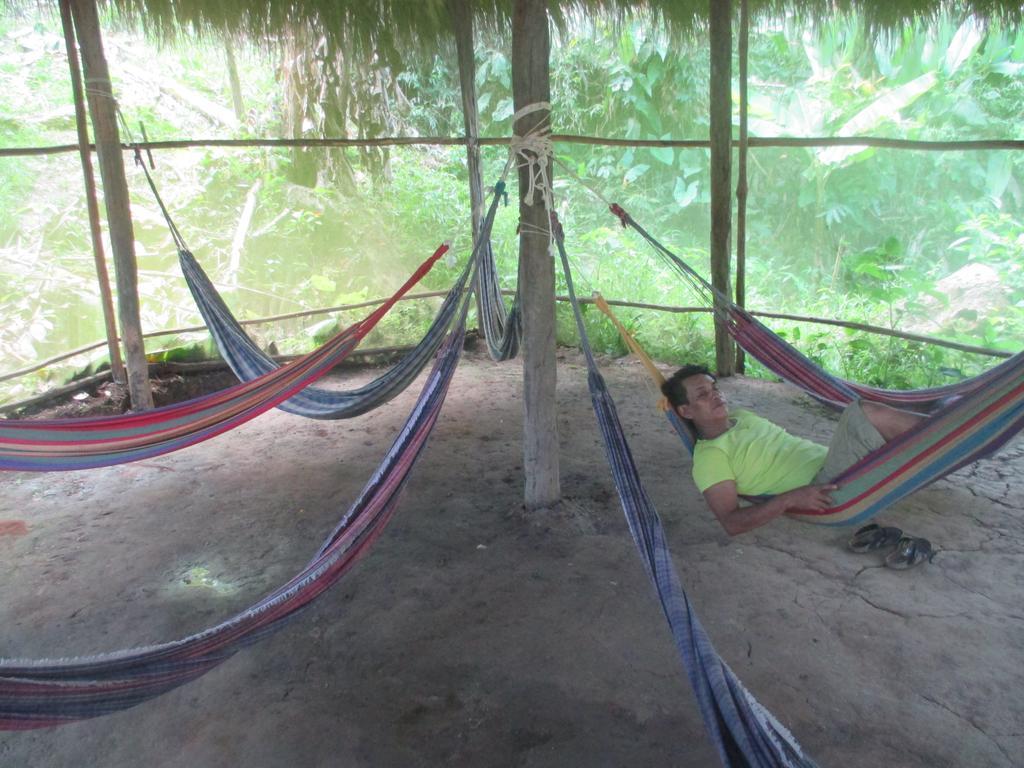 Amazon Queen Lodge Масан Номер фото